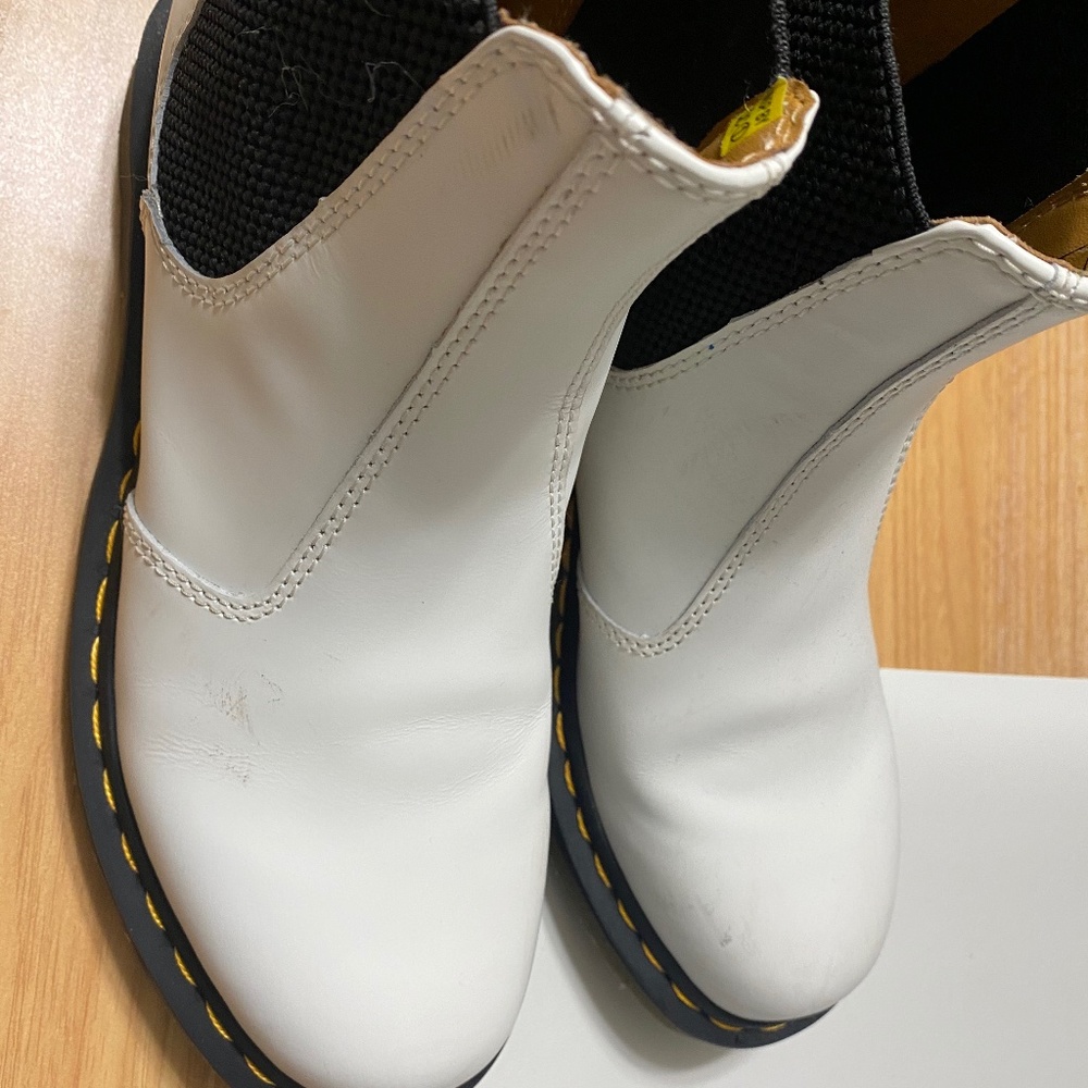 Women's Doc Martens Chelsea Boot